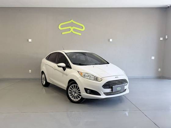 FORD FIESTA 1.6 TITANIUM SEDAN 16V FLEX 4P POWERSHIFT FORD FIESTA 1.6 TITANIUM SEDAN 16V FLEX 4P POWERSHIFT